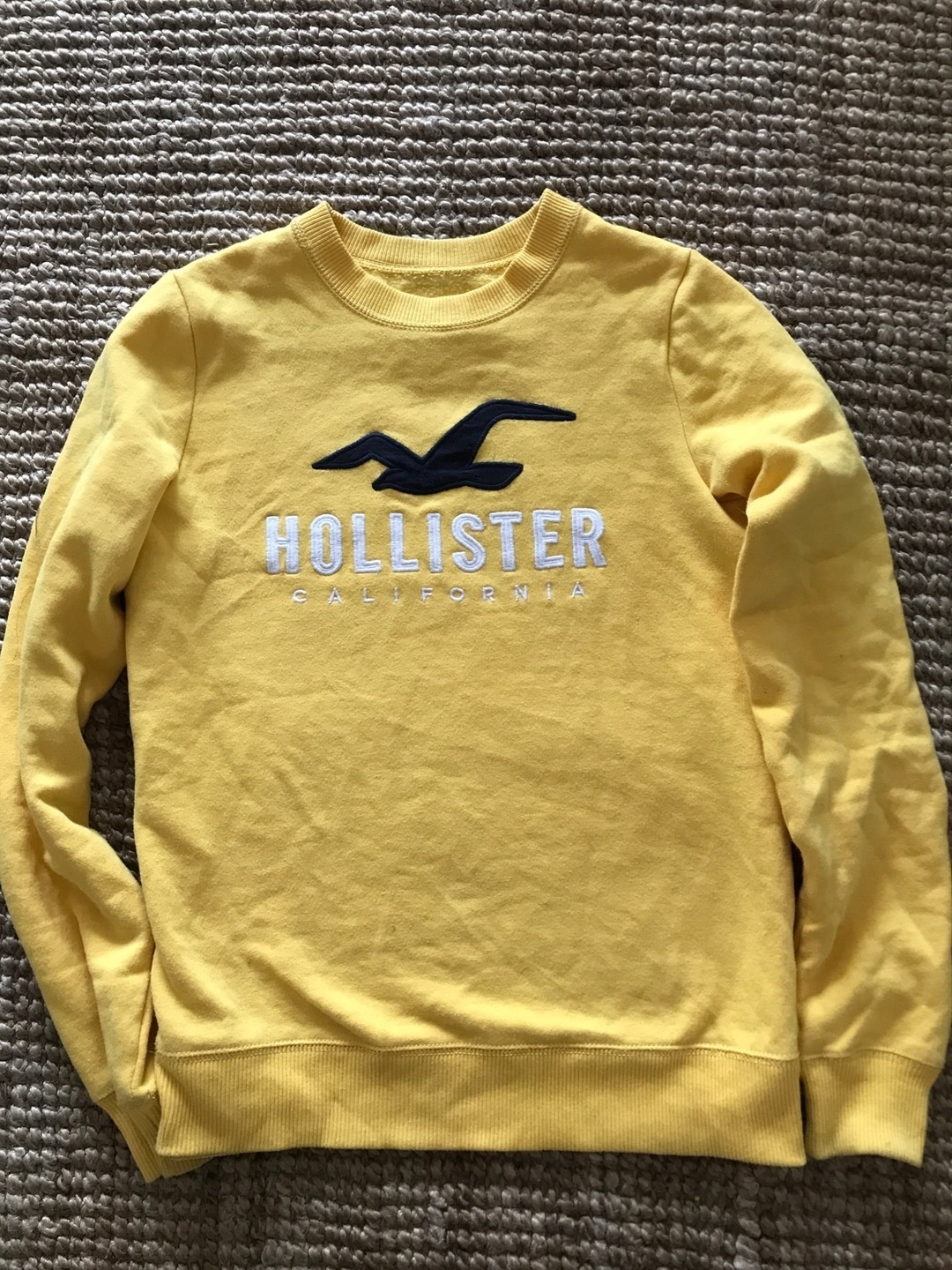 yellow hoodie hollister